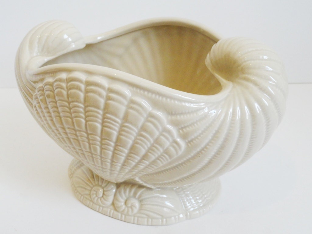 Vintage Napcoware Shell Planter Vase A Chen
