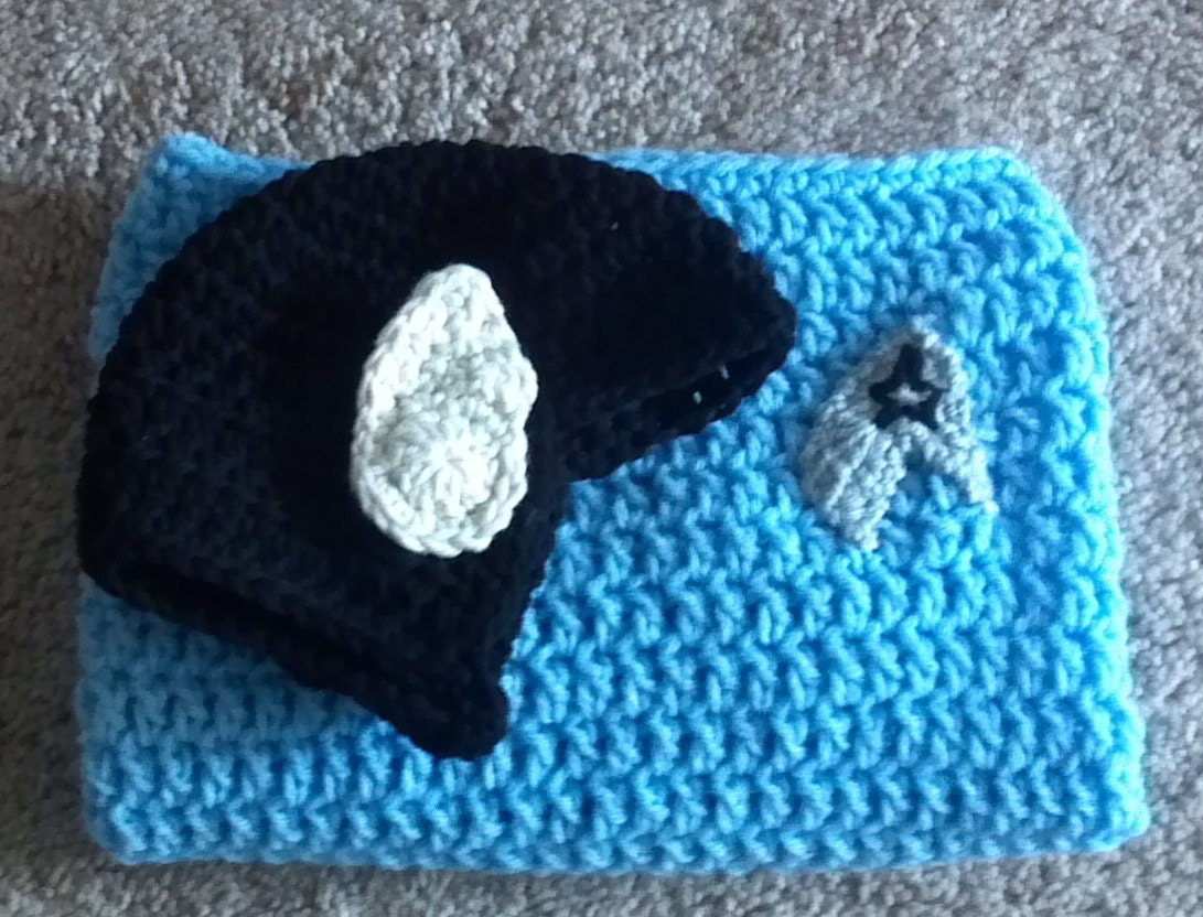 Spock Hat and Swaddler Cocoon, Star Trek, Great Photo Op, Newborn, crocheted