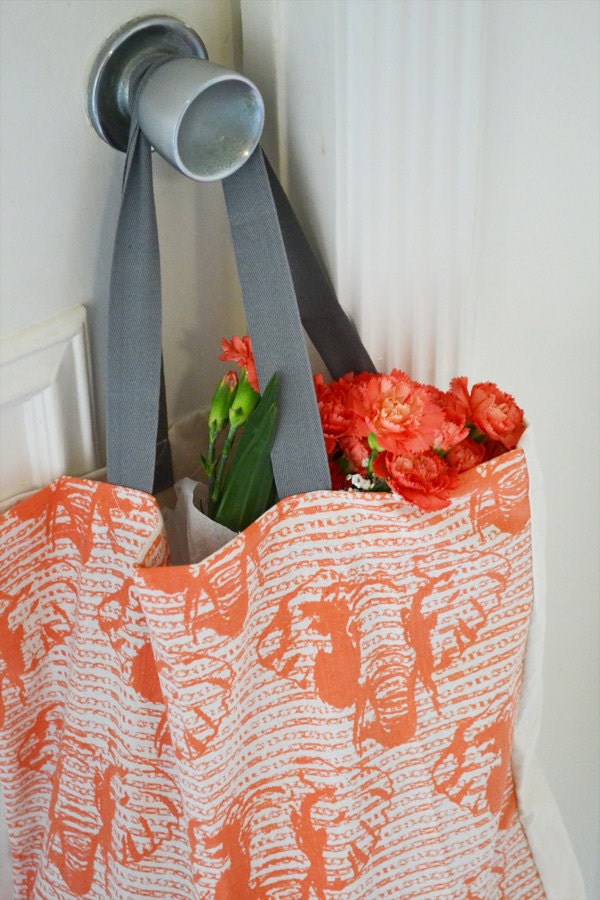 CHAINED hand printed shopping bag