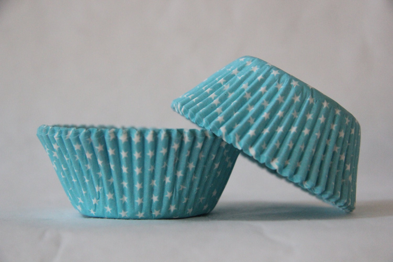 Turquoise Blue and White Star Dot - 50 Cupcake Liners