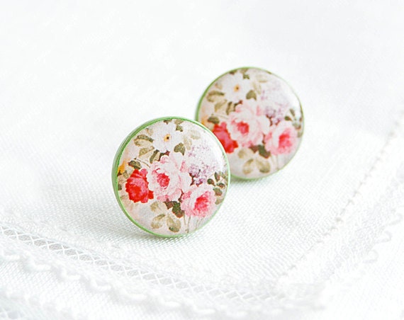 Nature inspired jewelry - Stud earrings with flowers - Handmade stud earrings garden jewelry stud earrings
