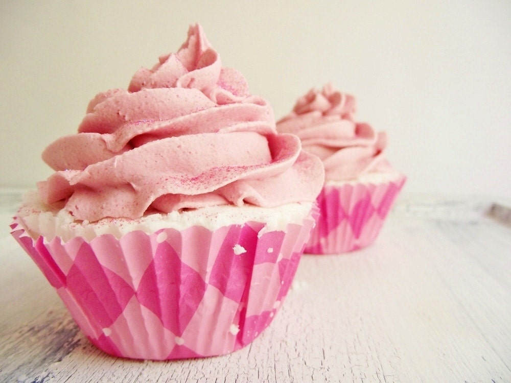 Large Cupcake Bubble Bath Strawberry Shortcake Bath Bomb Bubbles