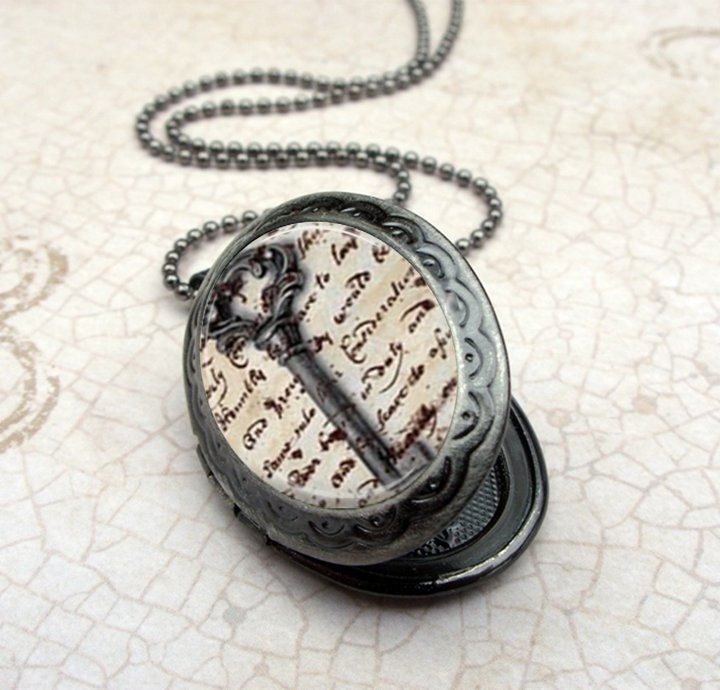 Key Locket Necklace Glass Dome Pendant Gunmetal Picture Locket Photo Locket Vintage Style Locket