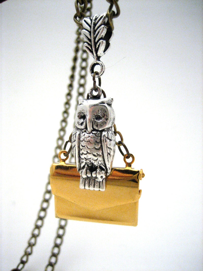 Owl Post Necklace with Hogwarts Acceptance Letter - Harry Potter