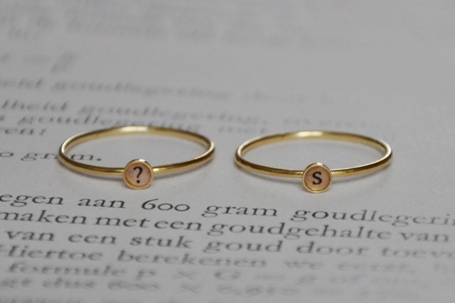 Set of two letter initial rings lowercase 18k goldplated