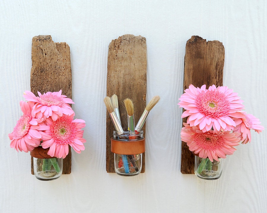 Bottoms Up branded mason jar sconce, rustic reclaimed wood fence picket wall decoration, can be rotated 180 degrees