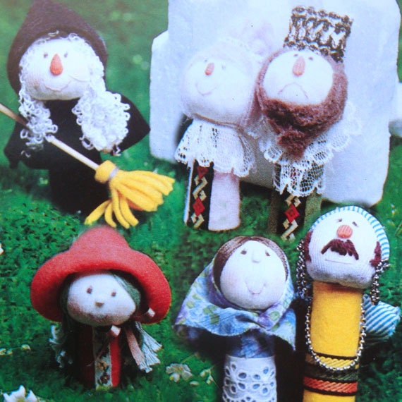 vintage PUPPETS sewing pattern (70s)