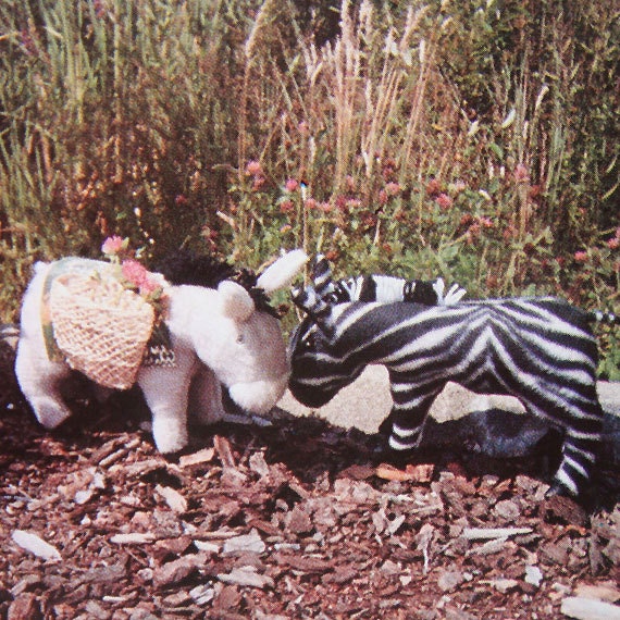 vintage DONKEY and ZEBRA sewing pattern (80s)