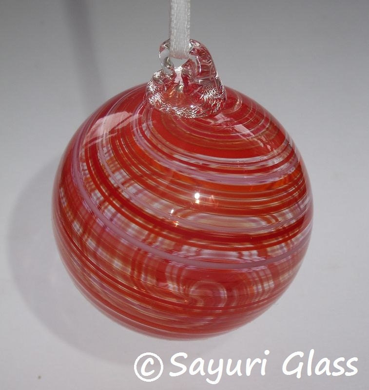 Red Twisted Stripe Ornament - Round : DISASTER RELIEF