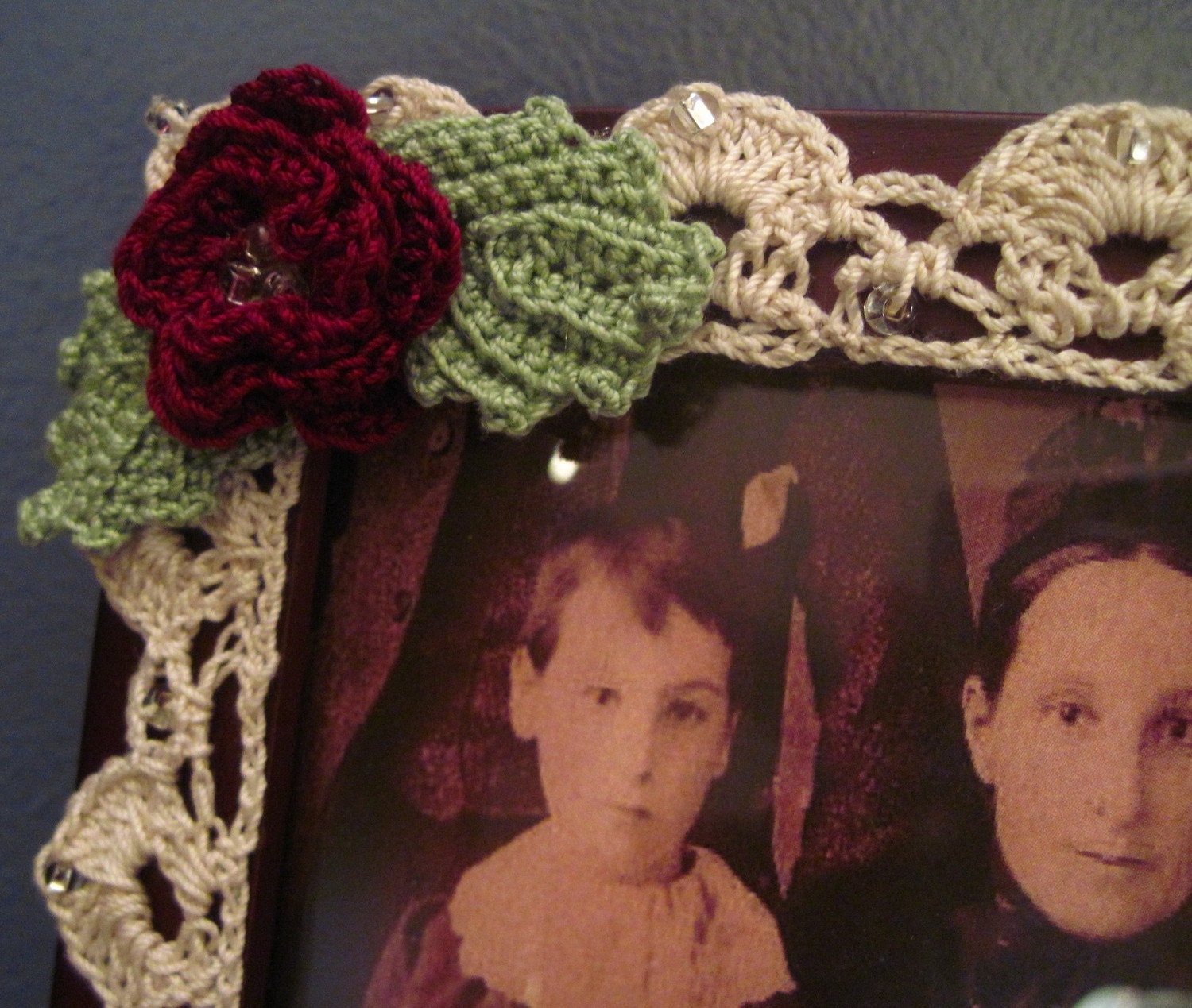 5 x 7 Photo Frame - Crochet Edging - Victorian Style