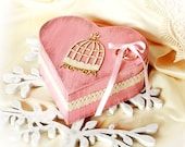 Wedding Ring Pillow, Pink wedding box, Vintage Ring Bearer Box for your Wedding  -  Dimensions : 6" /6 / 2 1/2"