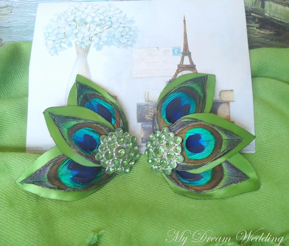 Peacock Shoe Clips. Green peacock leaves Shoe Clips. Feathers, Wired petals, Bride, Bridal, Wedding. -LISSA MARIE CLOLLECTION-