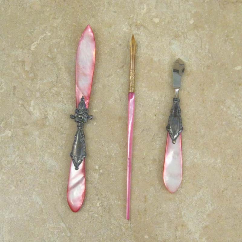 Fine Aiken Lambert Antique Pink Mother of Pearl Sterling Silver Dip Pen Desk Set