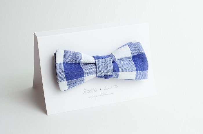 Plaid bow tie