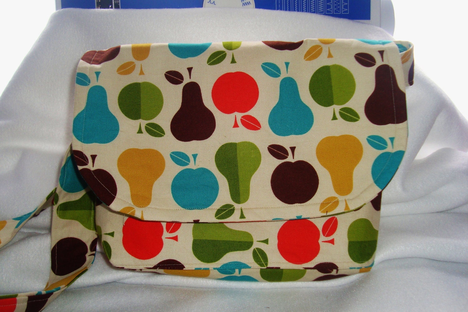 Apples and Pears Messenger Bag