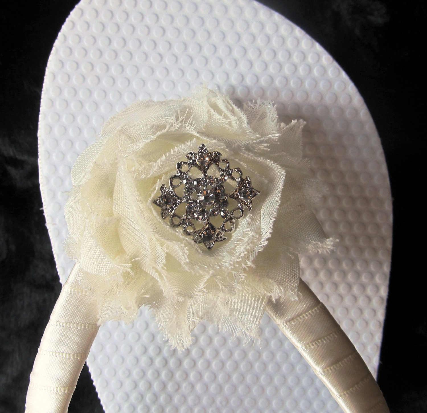 Bridal Flip Flops, Wedding Flip Flops, Bridesmaid Flip Flops- Shabby Chic Roses - Ivory or Custom Color