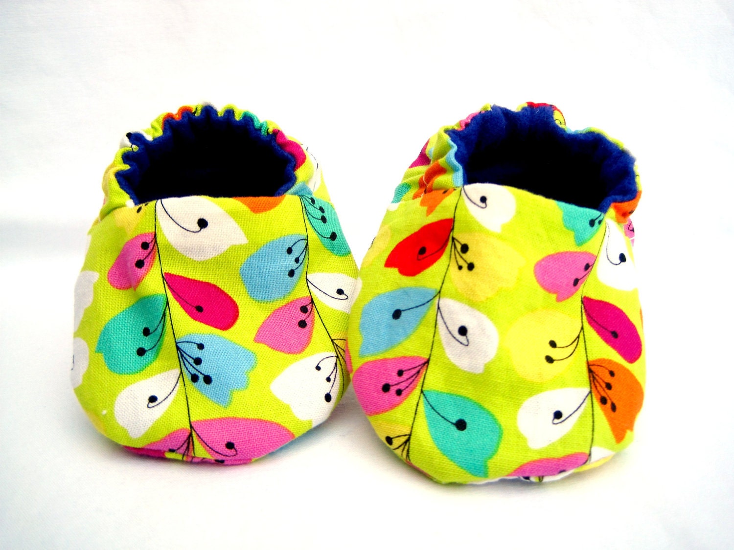 Baby Girl Shoes, Whimsy and Vines, Baby Booties, Crib Shoes - theLittleBerryPatch