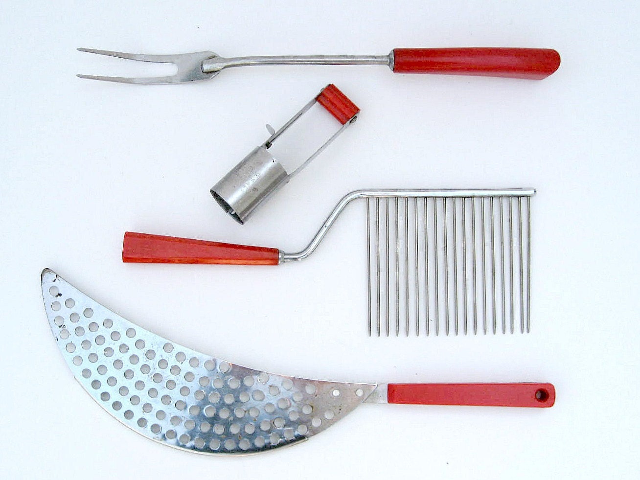 Vintage Kitchen Utensils - Set of 3 Bakelite Kitchen Tools plus bonus utensil - Instant Collection