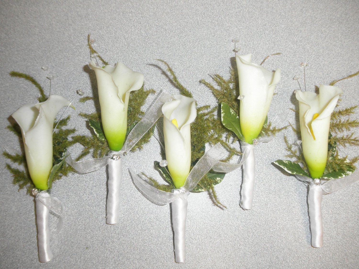 cream calla lilies