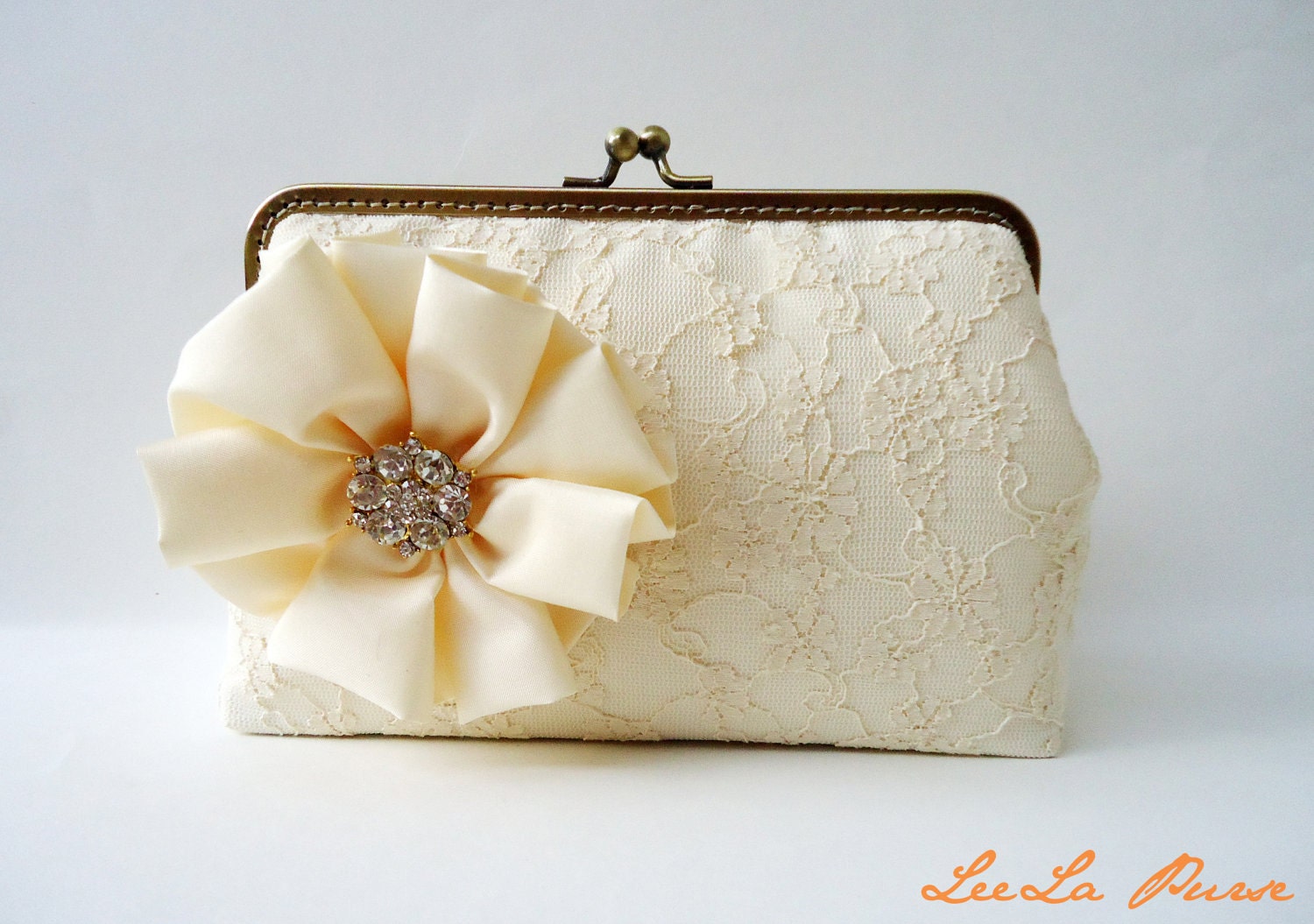 Wedding Ceam-Vanilla Bridal Lace Purse with Detachable Silk Fabric Flower brooch and Ball Chains for bride to be