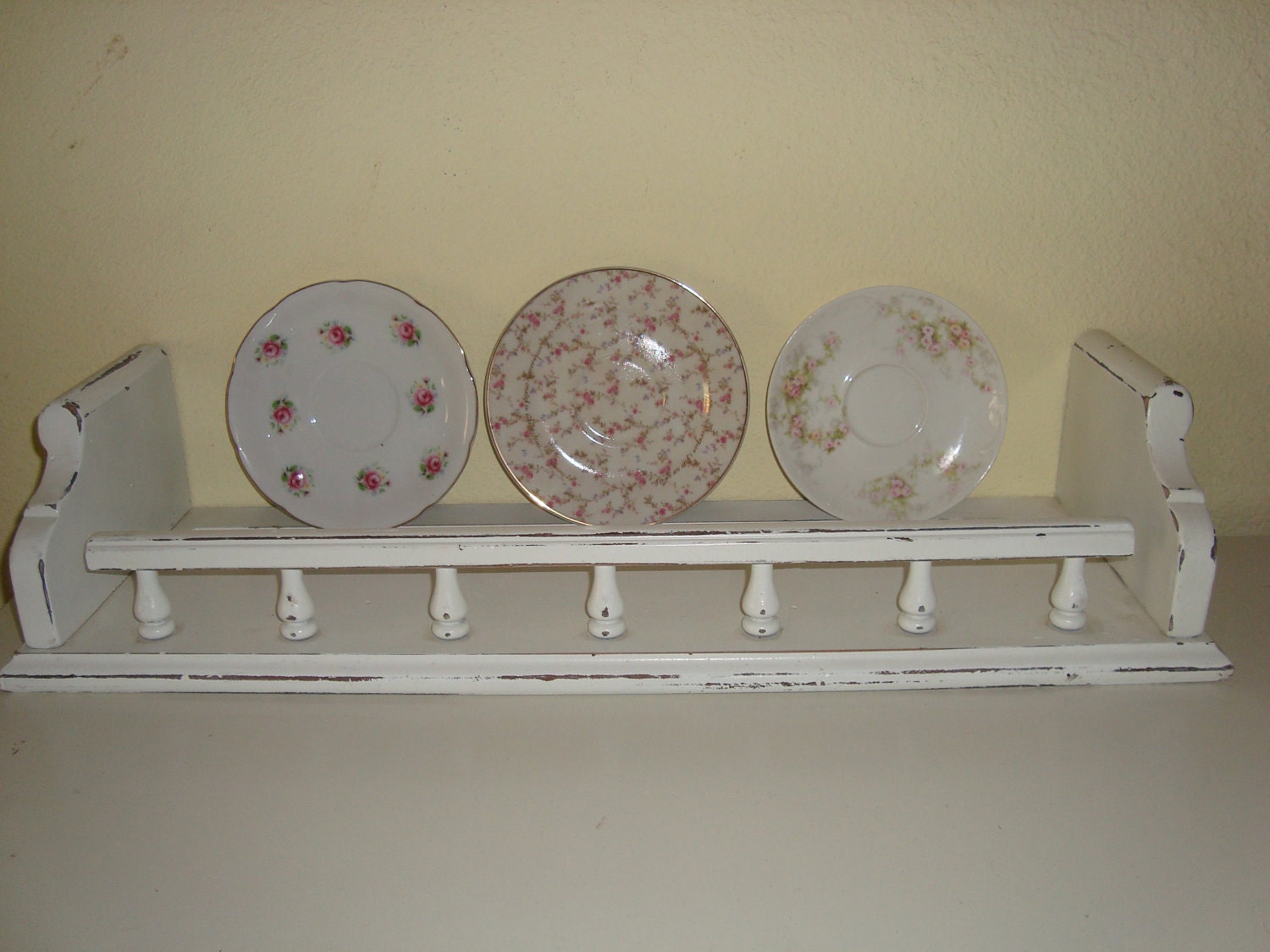 White Shabby Chippy Ethan Allen Shelf
