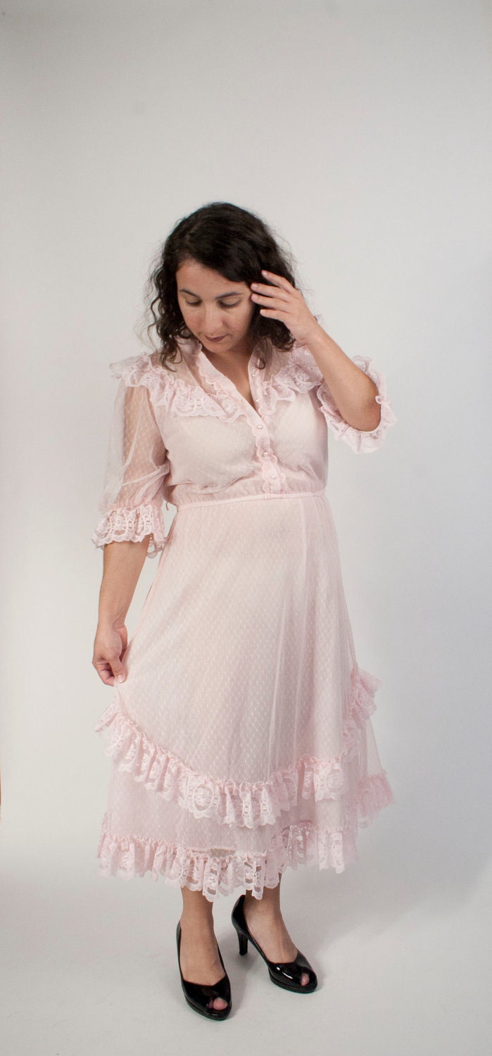 80s pretty in pink lace dress vintage size small romantic