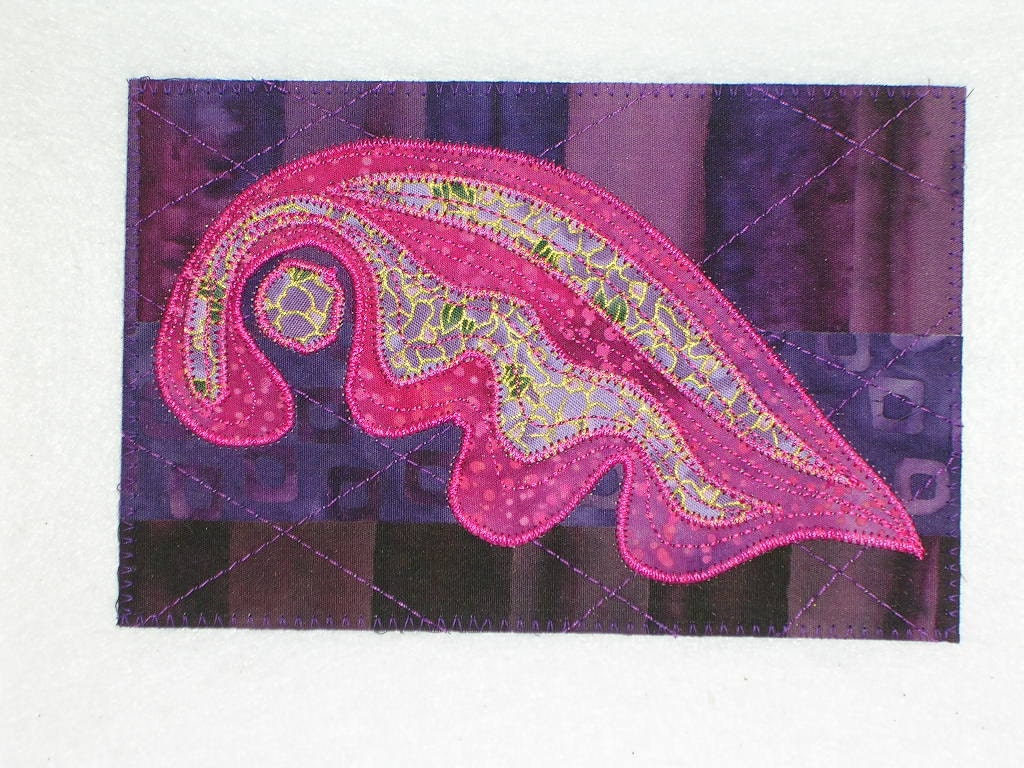 Leaf Art Quilt 4 x 6 Pink Leaf purples background