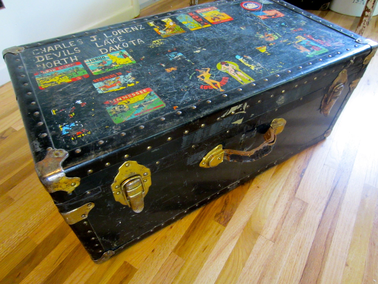 Trunk Vintage Black Steamer Trunk Korean War Chest State Water Decals Pin Up Water Decals