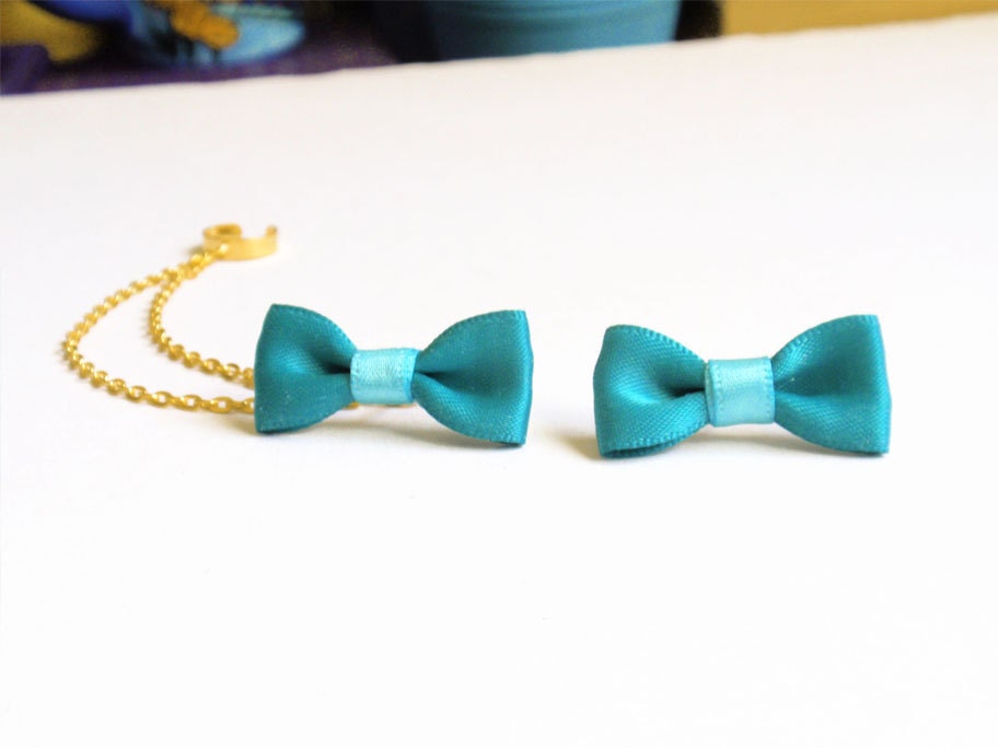 Aquamarine Bow Gold Chain Ear Cuff (Pair)