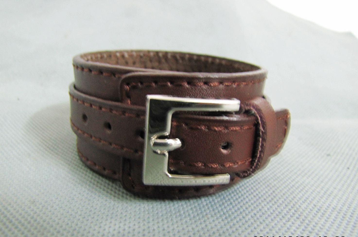 Jewelry bangle buckle bracelet leather bracelet men bracelet women bracelet made of brown leather and metal buckle cuff 1SZ-LH-228