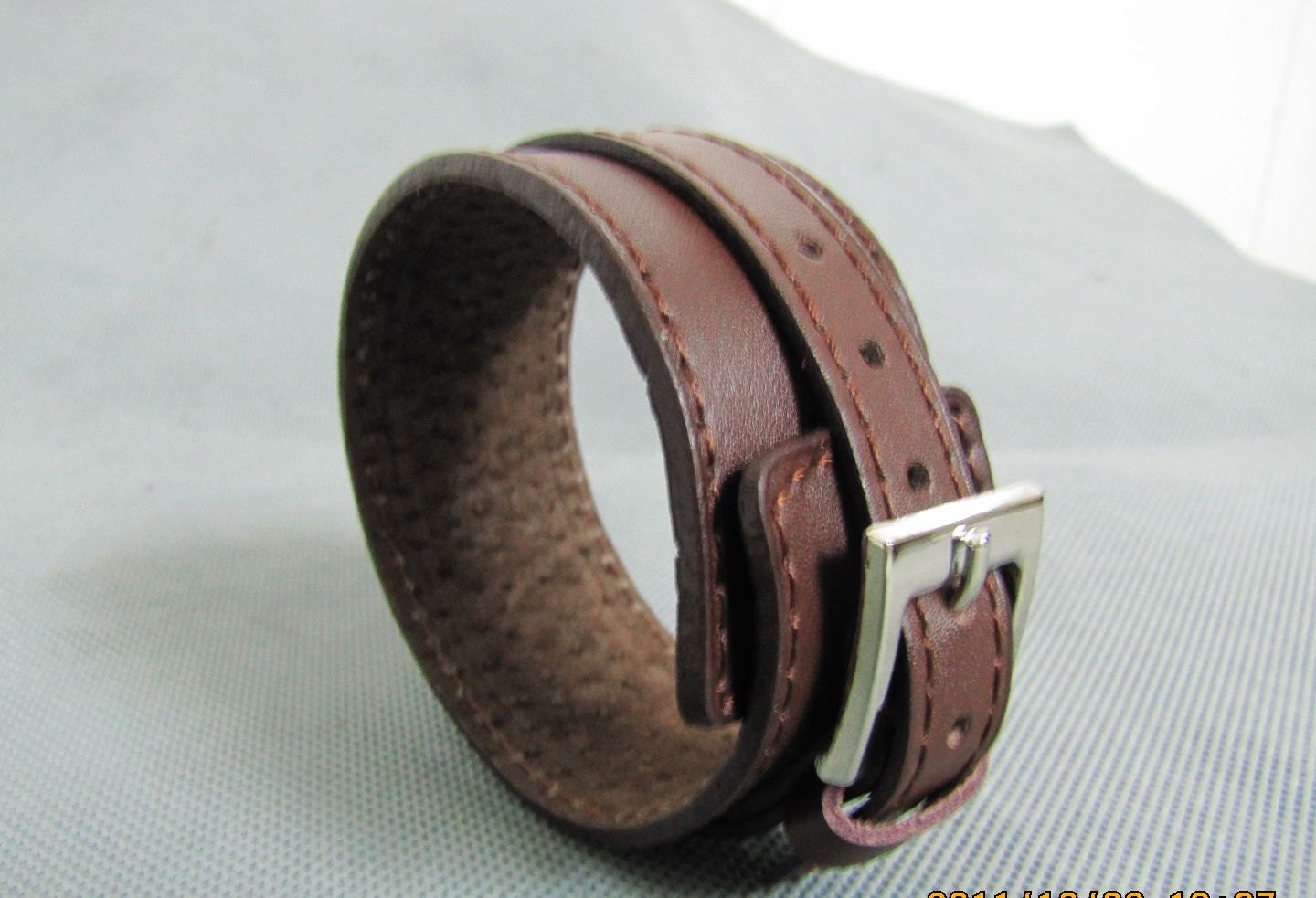 Jewelry bangle buckle bracelet leather bracelet men bracelet women bracelet made of brown leather and metal buckle cuff 1SZ-LH-228