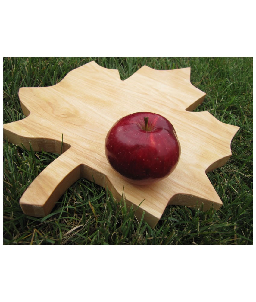12'' Woodbob.com Leaf Shaped Cutting Board