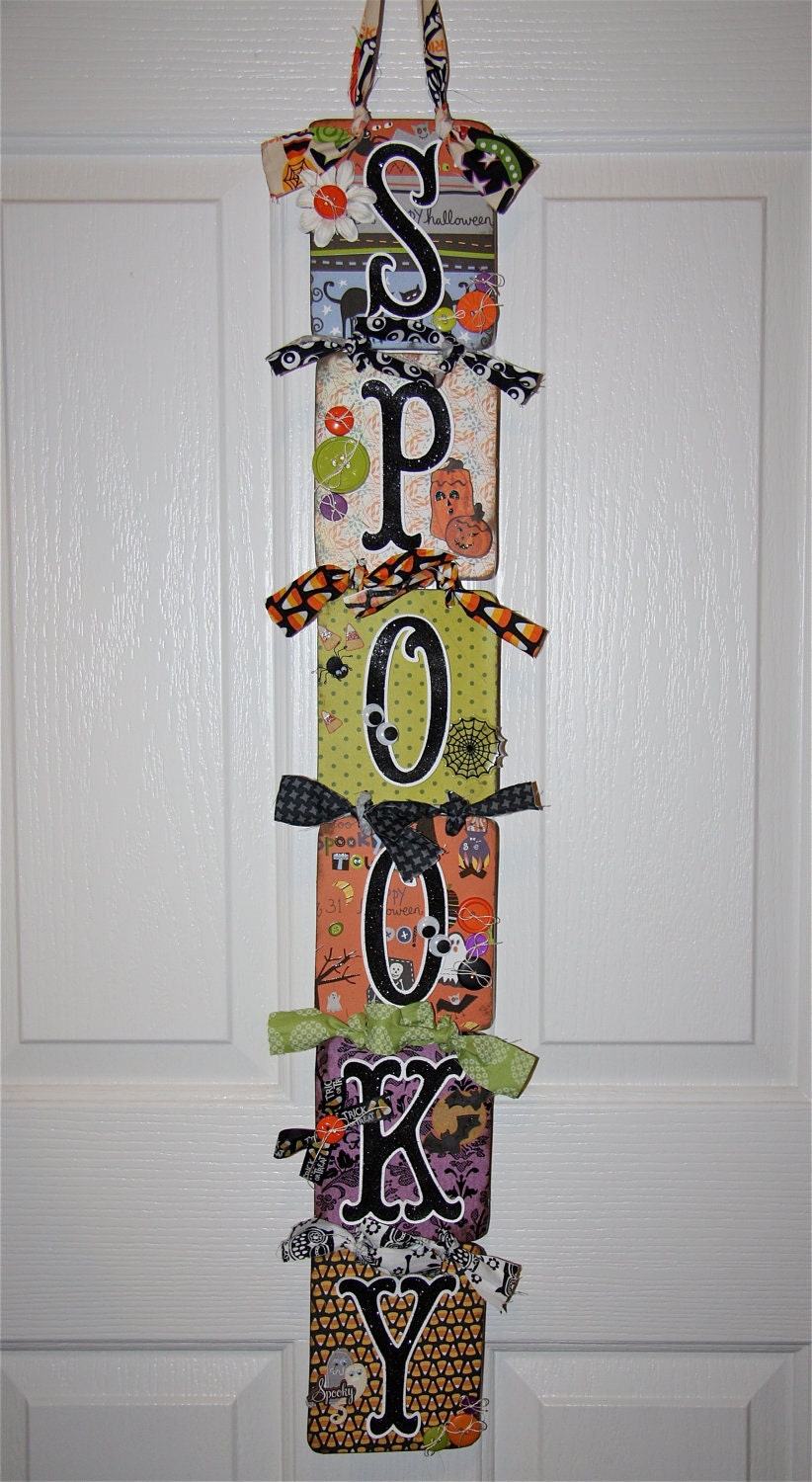Halloween/Trick or Treat Sign Decor SPOOKY Enchanting Halloween Wall/Door Sign