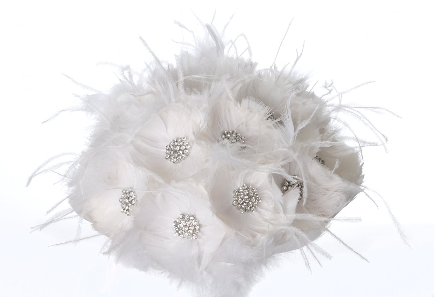 White Wedding Bouquet, Bridal Bouquet, Feather Bouquet, Winter Wedding, Alternative Bouquet - DecoraMood