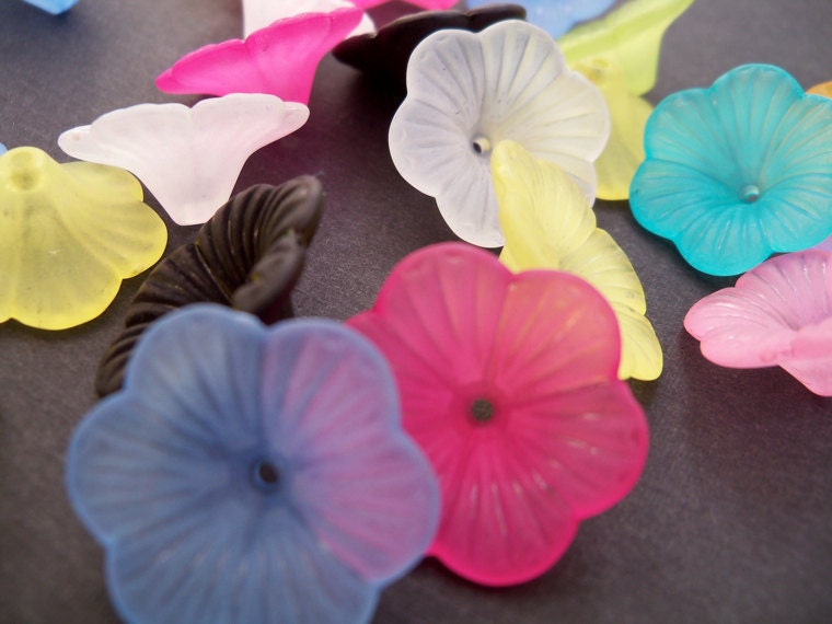 Multicolor Acrylic Flower Beads, 20 pcs