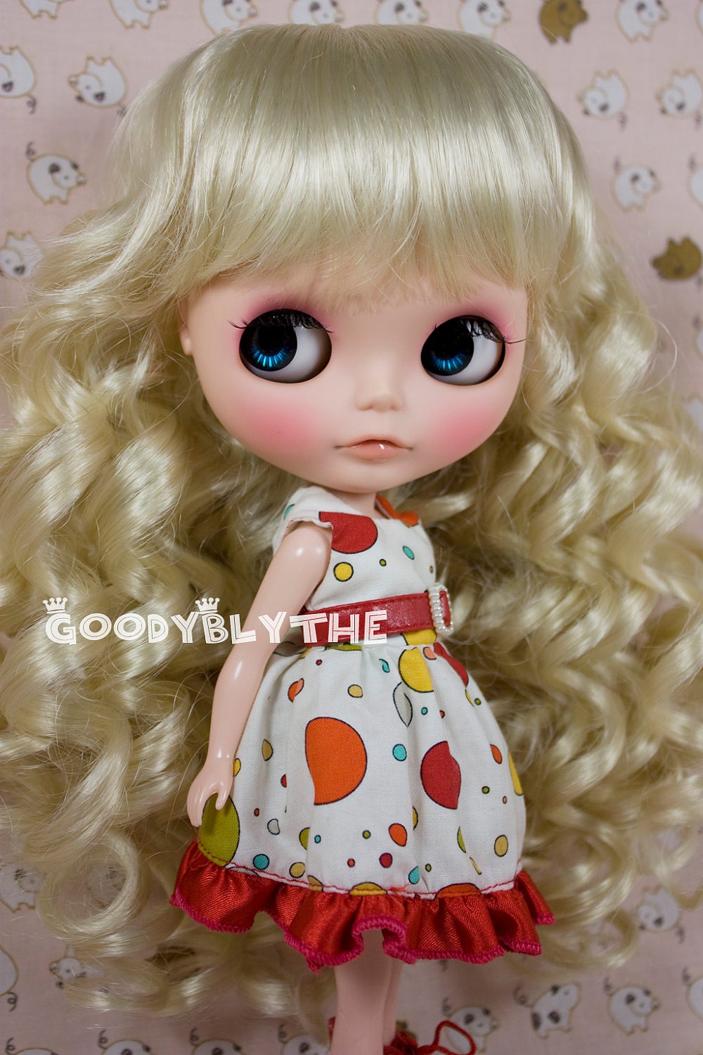 blythe blonde doll