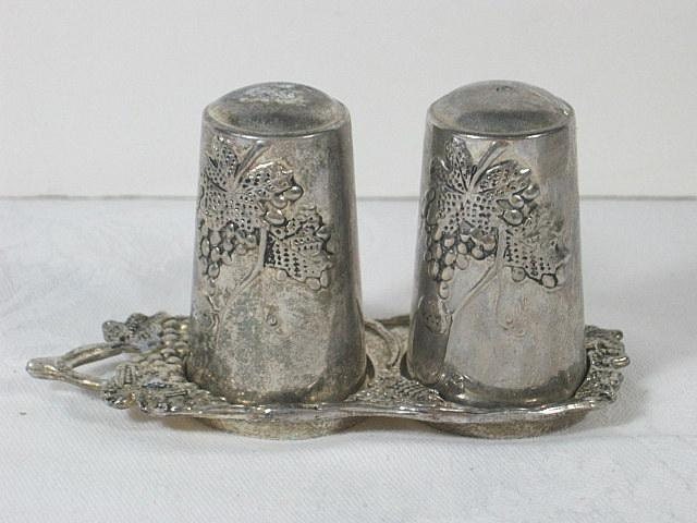 Vintage SILVERPLATE SHAKERS Grape Salt Pepper Holder Tray