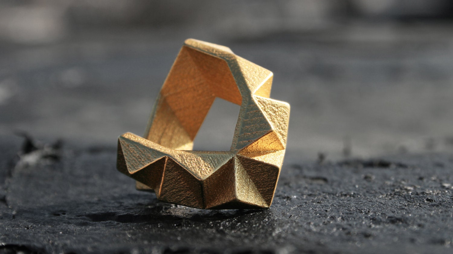 KINETIC - Yellow gold faceted modern geometric 3D printed chunky ring