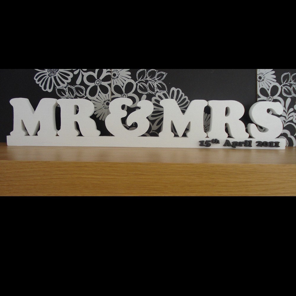 Solid Wood MR & MRS Wedding Day Plaque Sign (with Date)