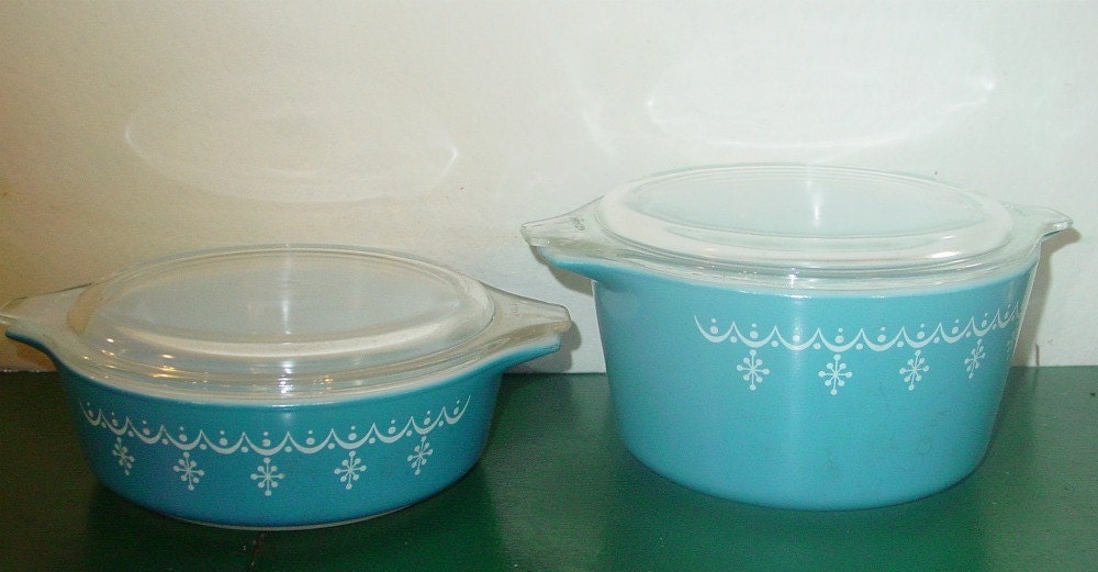 Retro set of two Pyrex Blue Snowflake Casseroles with Glass Lids