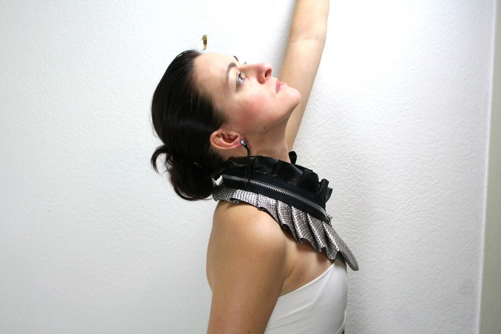 Collar with zipper - eco-friendly - upcycled quality silk - beige grey black gold - one size fits all - by Bartinki - READY to SHIP