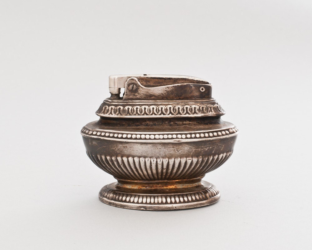 1950s Ronson Queen Anne Table Lighter Fully Restored With Authentic Patina