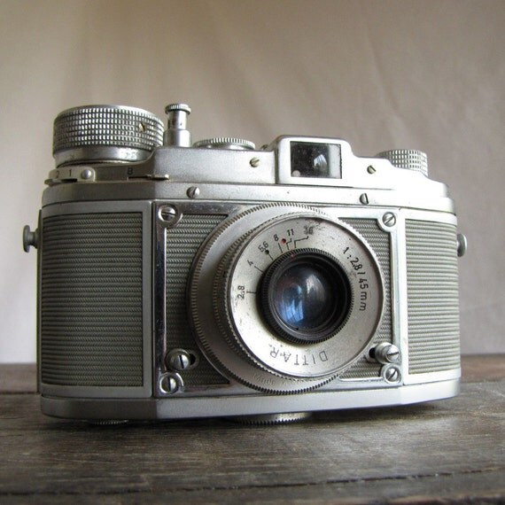 Vintage German Camera 116