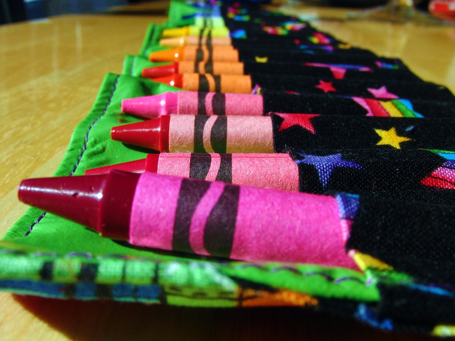 Crayon Roll - Boy or Girl - Primary Colors - 24 Count - Crayon Holder