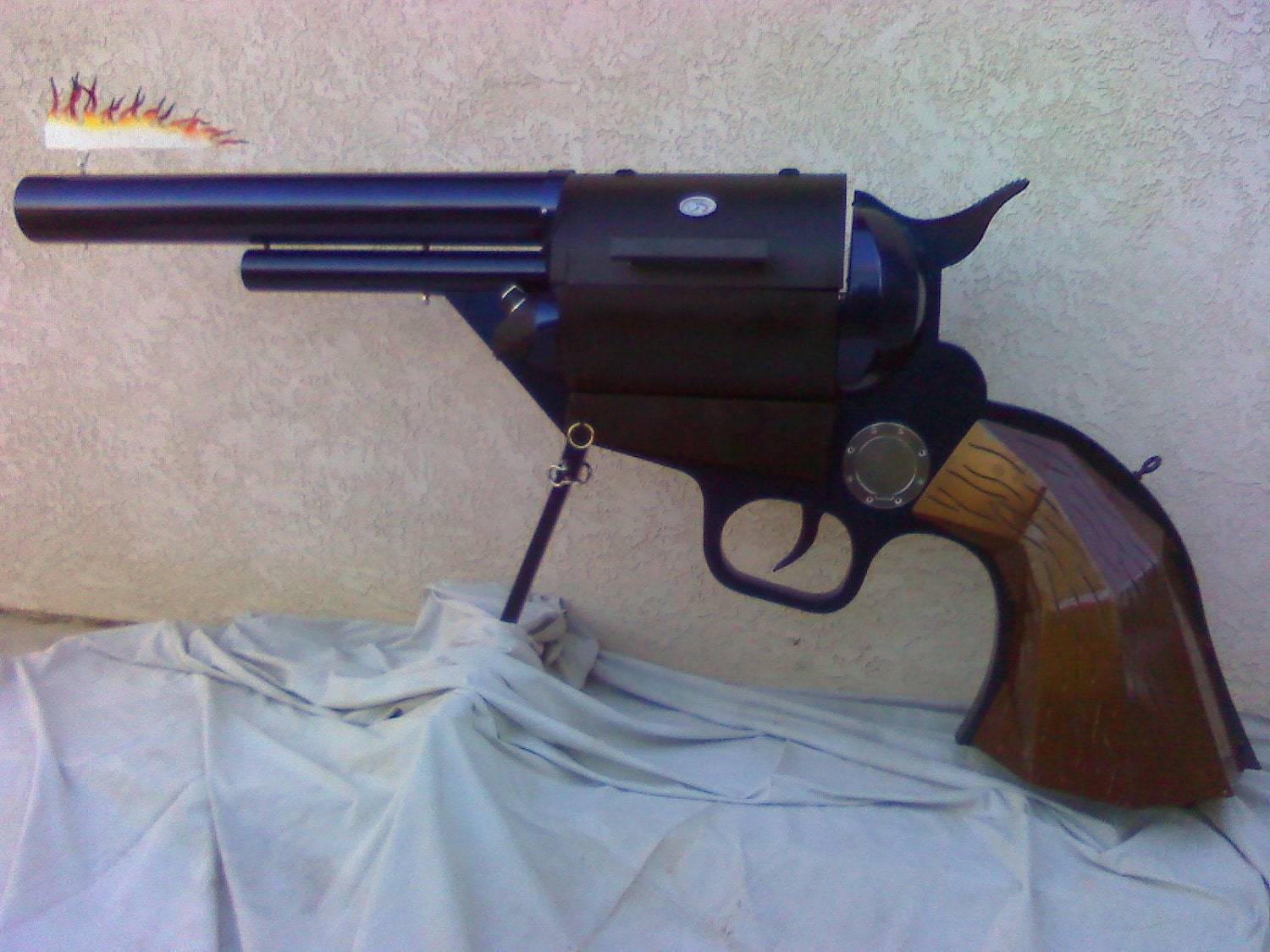 Hot Shot BBQs Colt 45 barbeque, fully loaded an smokin