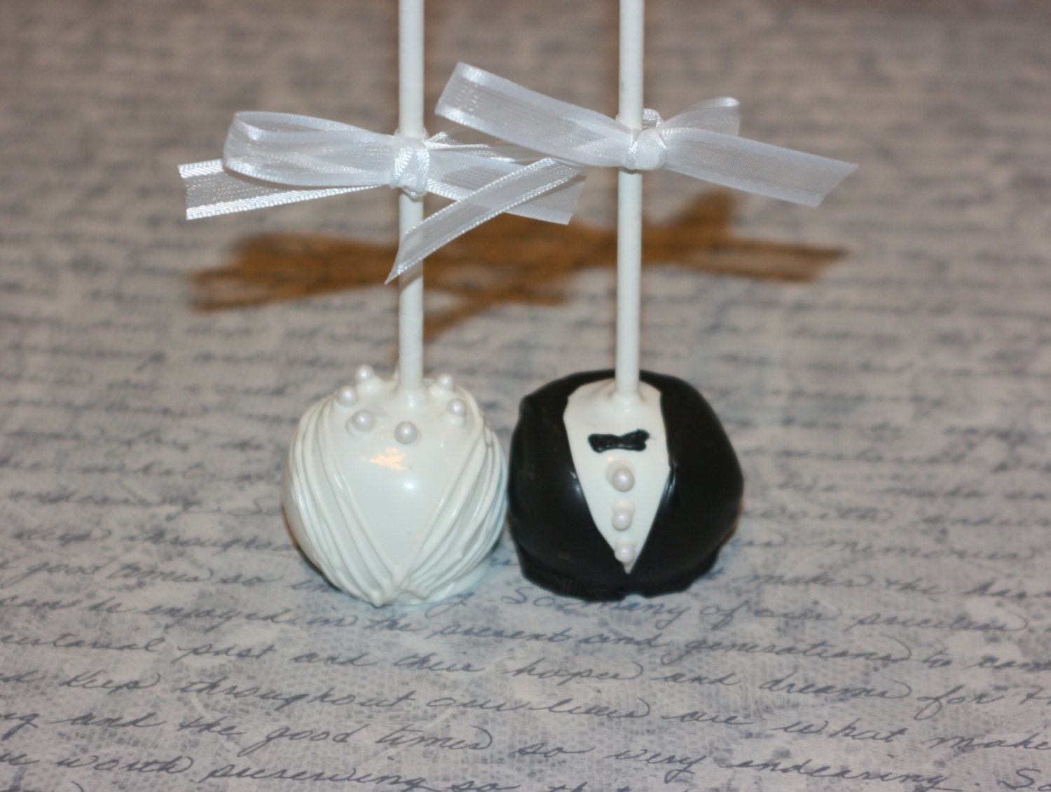 Bride & groom cake pops