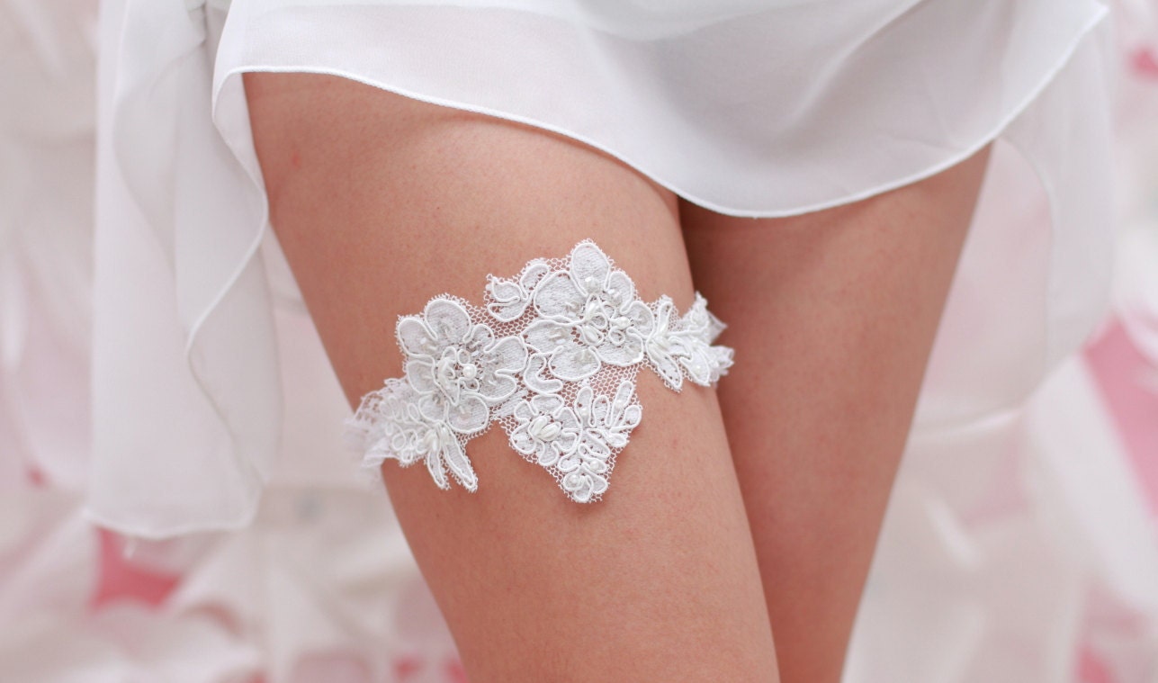 Wedding Garter White Alecon Lace with pearls and glass beads