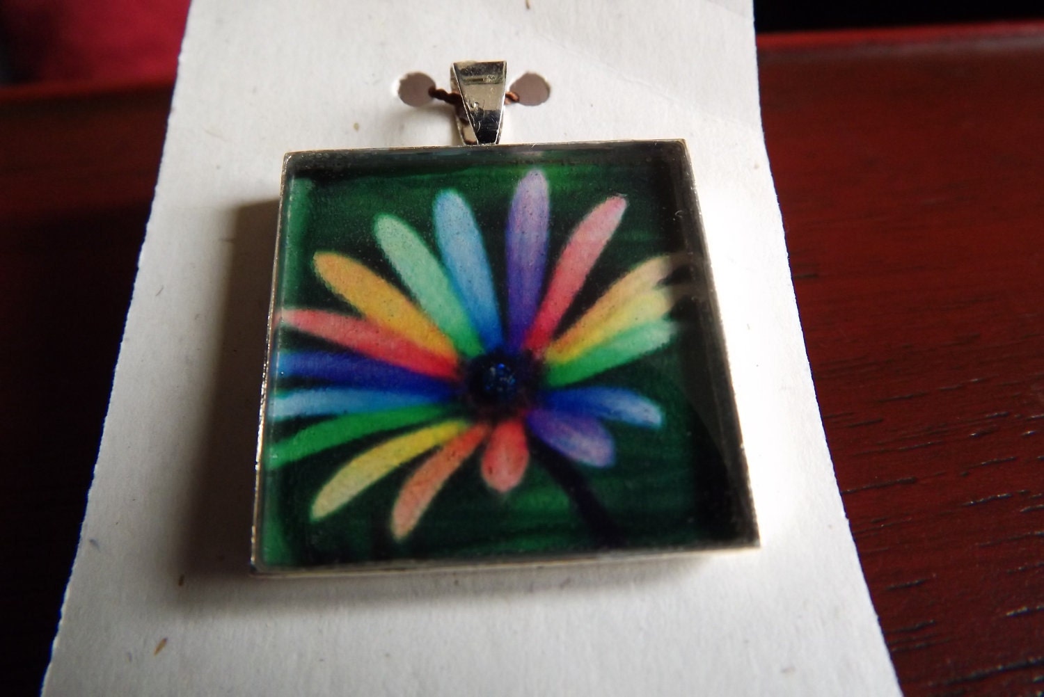 Clearance/1 Inch Resin Pendant/Rainbow Flower 5mm Deep
