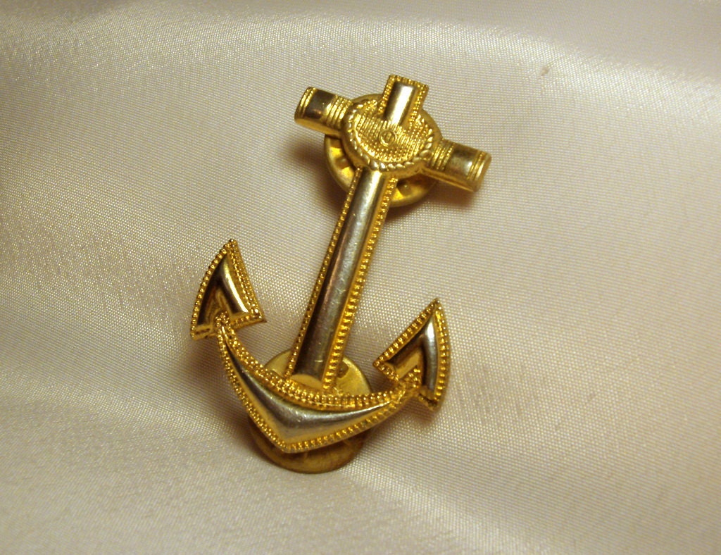 Vanguard US Navy Or Coast Guard Anchor Pin By VintageAntiqueLane