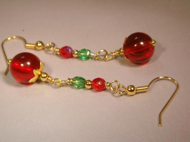 Christmas Color Beaded Dangle Pierced Earrings. Gold, Red, Green, and Crystal. CKDesigns.us
